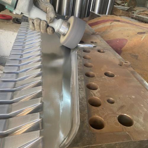 آبکاری کروم سخت و پرداخت کاری قالب صفحه کابینت